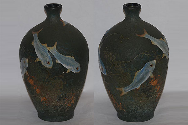 Rare Roseville Vase In March 6, 2011 Auction