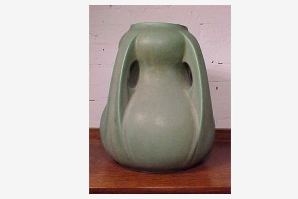 What’s it Worth – Teco Arts and Crafts Pottery Vase